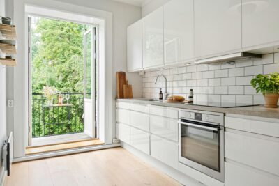 built-in dishwasher Singapore kitchen setup